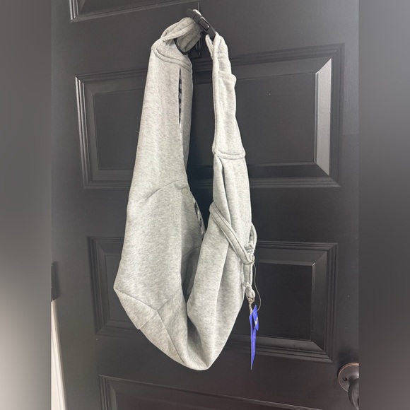 Pawaboo Pet Sling Carrier Gray | Hands-Free Dog & Cat Carrier | NWT - Picture 1 of 6